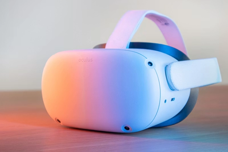 Corporate employee engaged in Metaverse Training